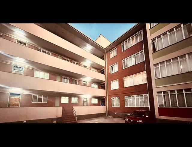 3 BEDROOM APARTMENT FOR SALE IN ARCADIA